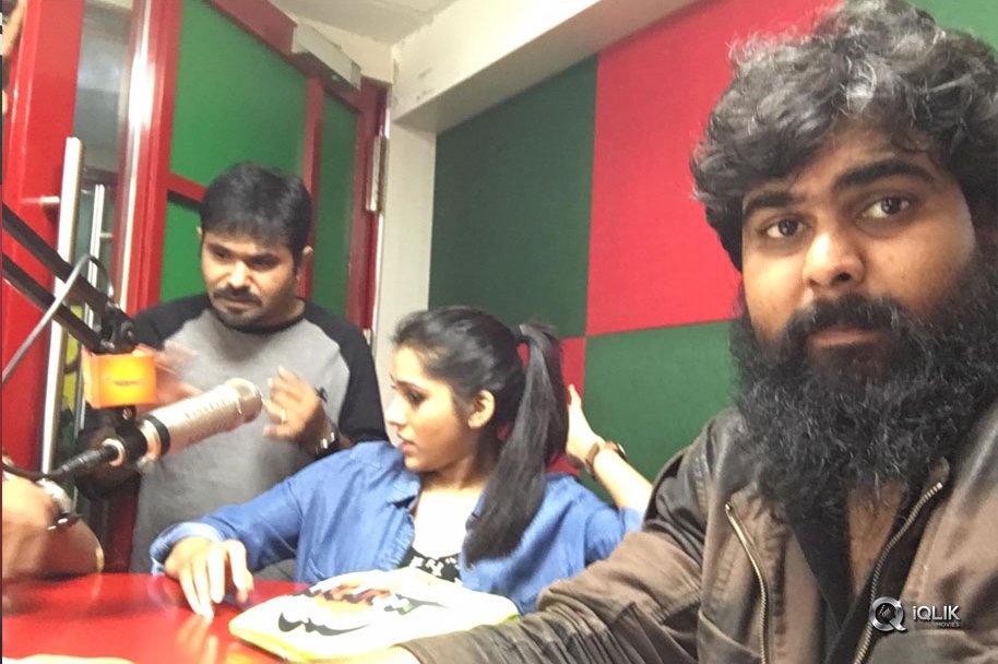 Tanu-Vachenanta-Movie-promotions-At-Vizag